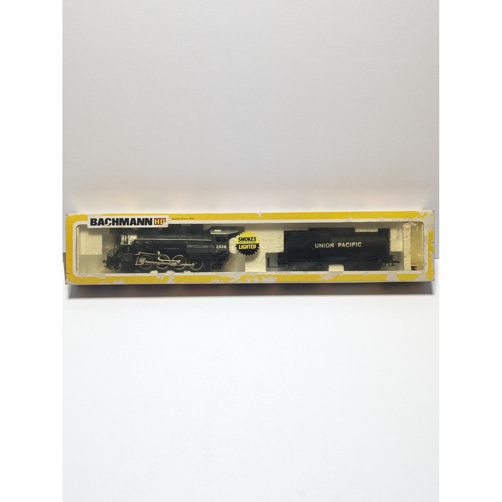 Bachmann HO Scale Mikado 2-8-2 Steam Locomotive Union Pacific 2528 Smoke Tender